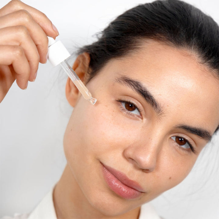 LaCabine Vitamin C Ampoule Serum With Proteoglycans & Glycopolymers For Brighter, Hydrated And Younger Skin 30ml - Easy Pharmacy LLC