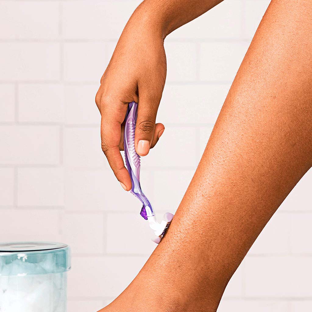 Gillette Venus Comfortglide Breeze Women's Razor, Pack of 1 Handle + 2 Blades - Easy Pharmacy LLC