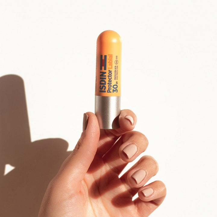 Isdin Protector Labial SPF30 Lip Balm 4 g - Easy Pharmacy LLC