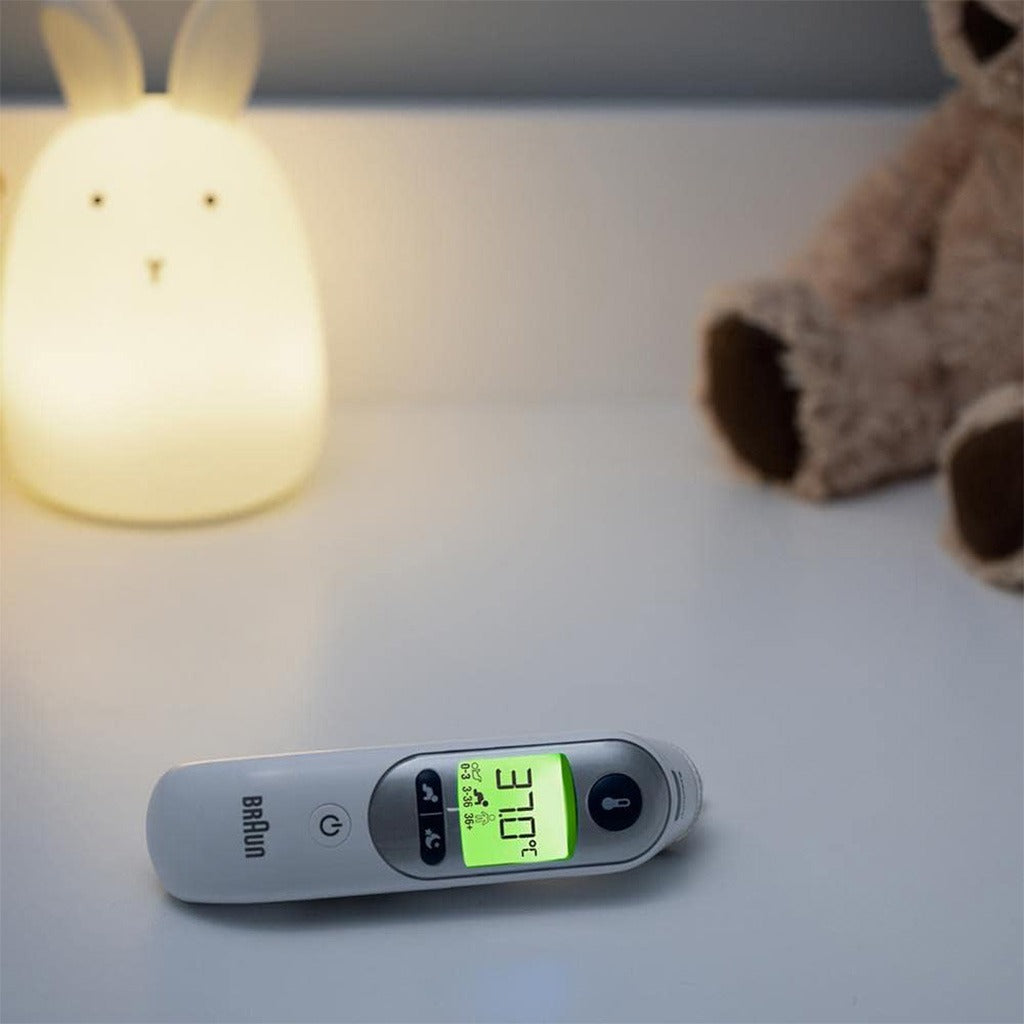 Braun Thermoscan 7+ Ear Thermometer with Age Precision and Night Mode IRT6525 - Easy Pharmacy LLC