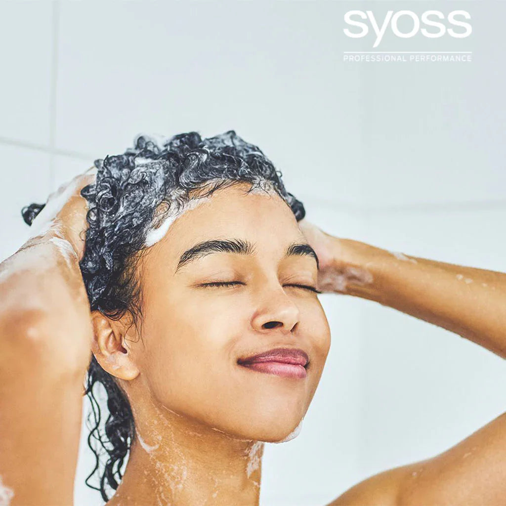 Syoss Curl Me Shampoo For Wavy And Curly Hair 500ml - Easy Pharmacy LLC