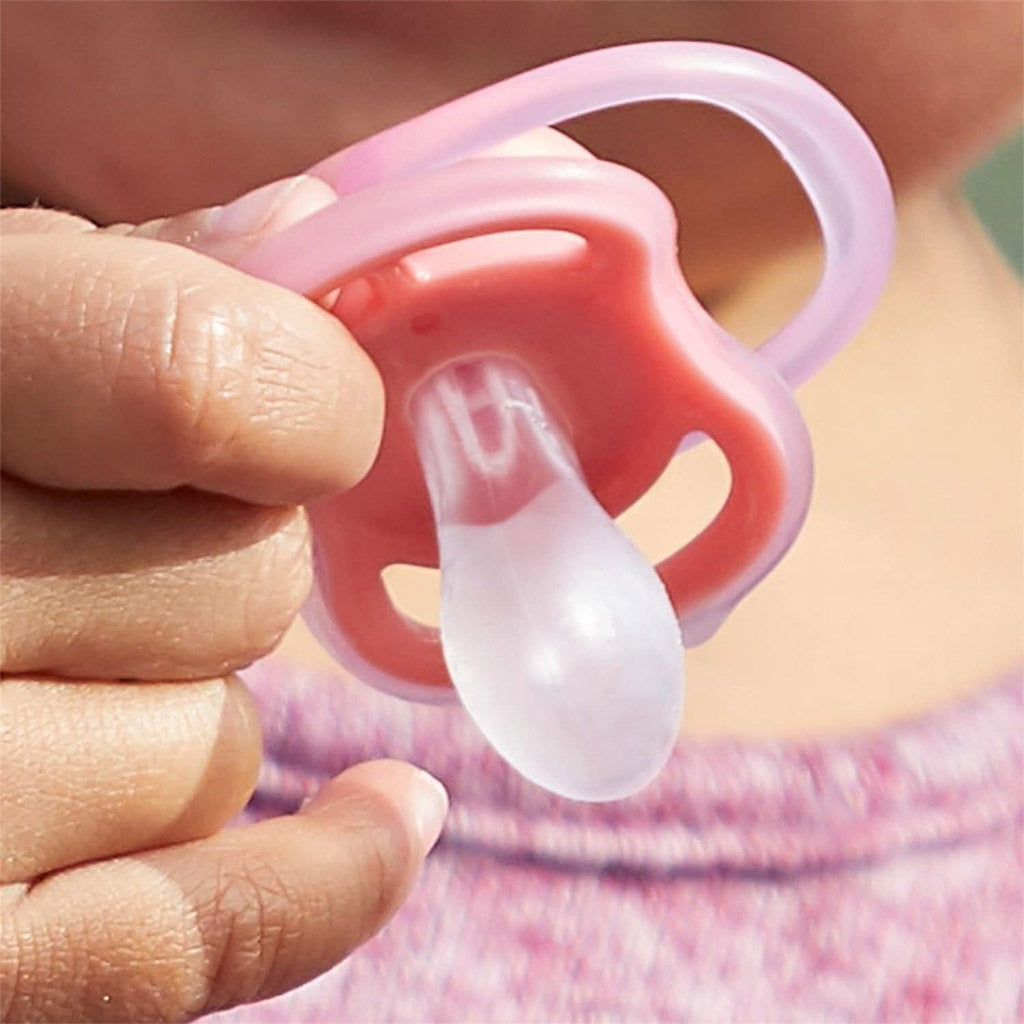 Philips Avent Ultra Air Silicone Soother Night Time For 6-18 Months Baby Girl, Pack of 2's - Easy Pharmacy LLC