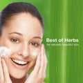 Himalaya Natural Glow Fairness Face Wash With Saffron And Mint 100ml
