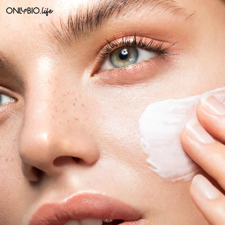OnlyBio Botanic Clinic Acne Treatment Moisturizing And Mattifying Day Cream For Blemish Prone Skin 50ml - Easy Pharmacy LLC