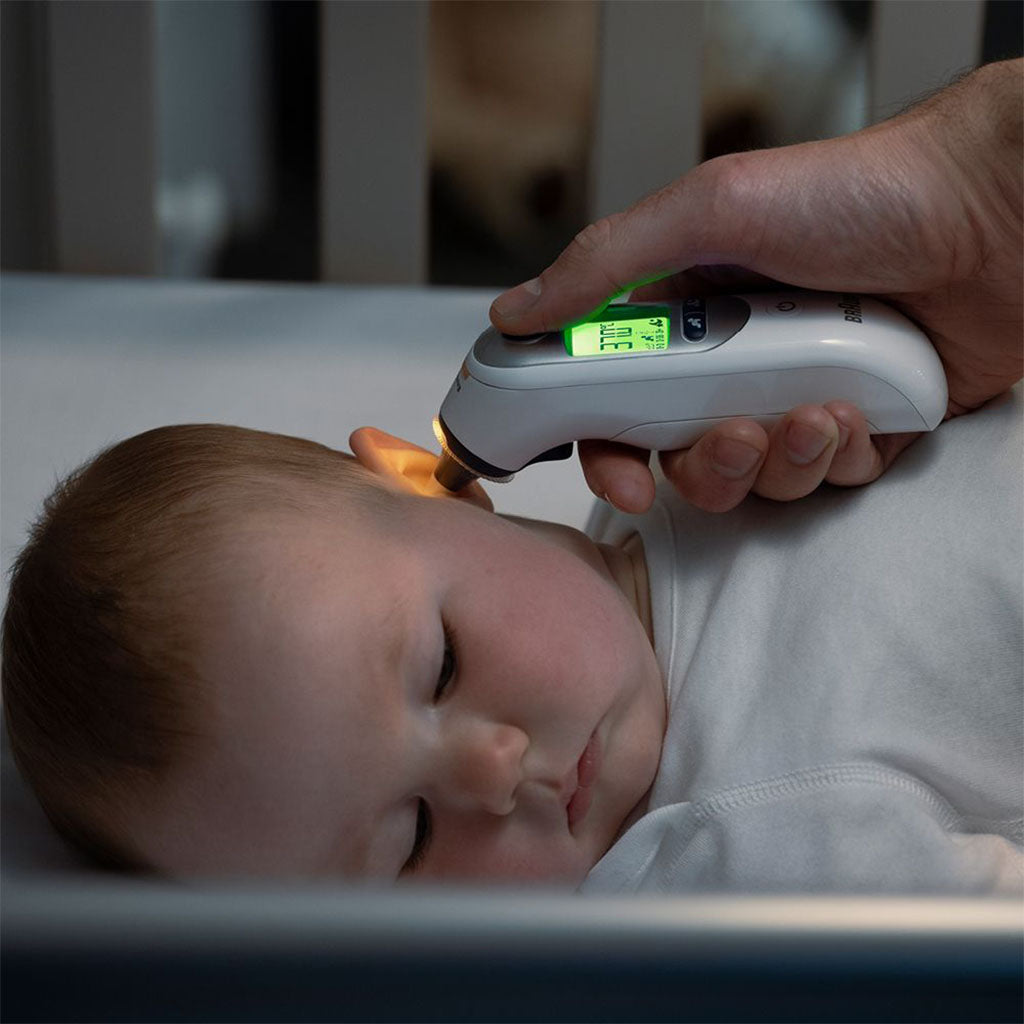 Braun Thermoscan 7+ Ear Thermometer IRT6525 + Pulse Oximeter YK-81CEU PROMO PACK - Easy Pharmacy LLC