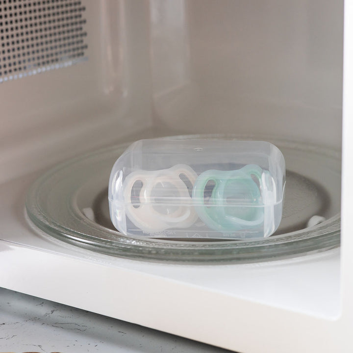 Tommee Tippee Ultra-Light Silicone Soother For 0-6 Months, Pack of 2's - Easy Pharmacy LLC