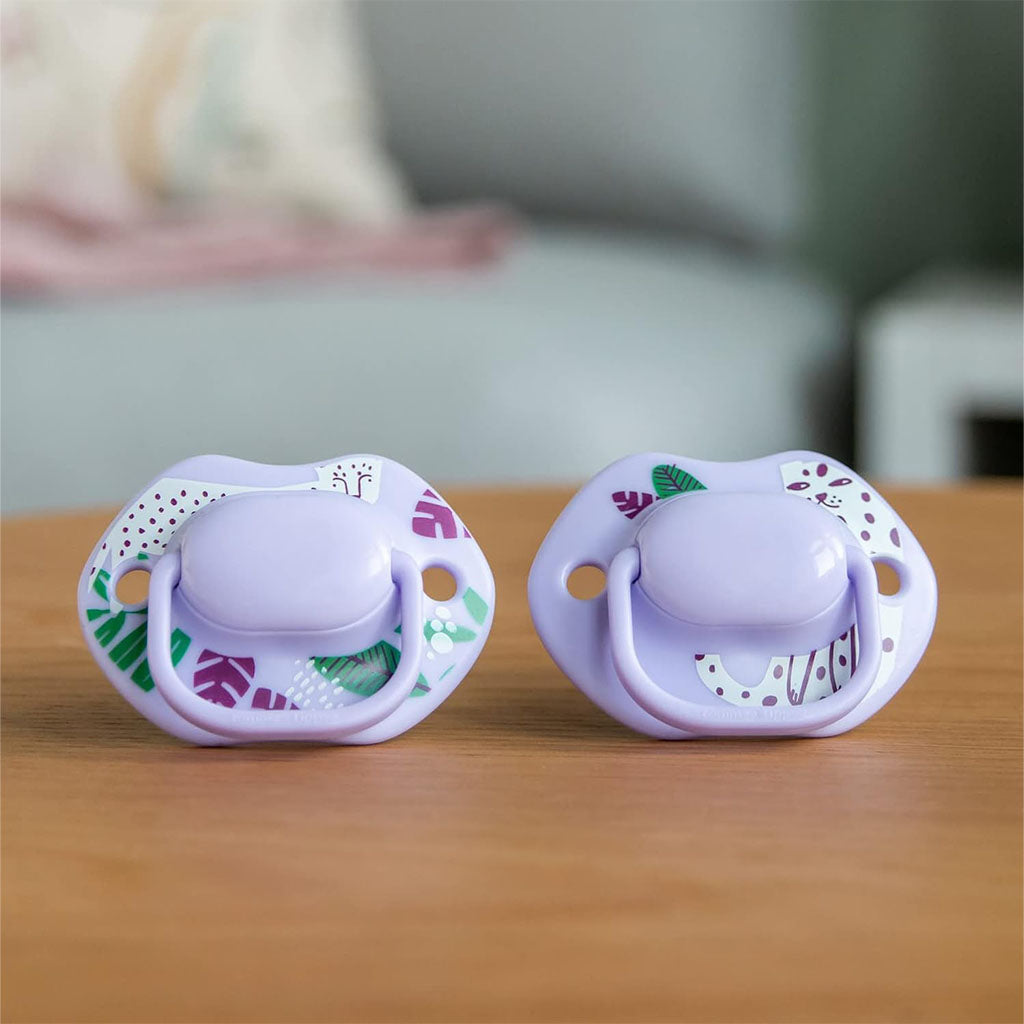 Tommee Tippee Moda Soother In Purple Color For 6-18 Months Infant, Pack of 2's - Easy Pharmacy LLC