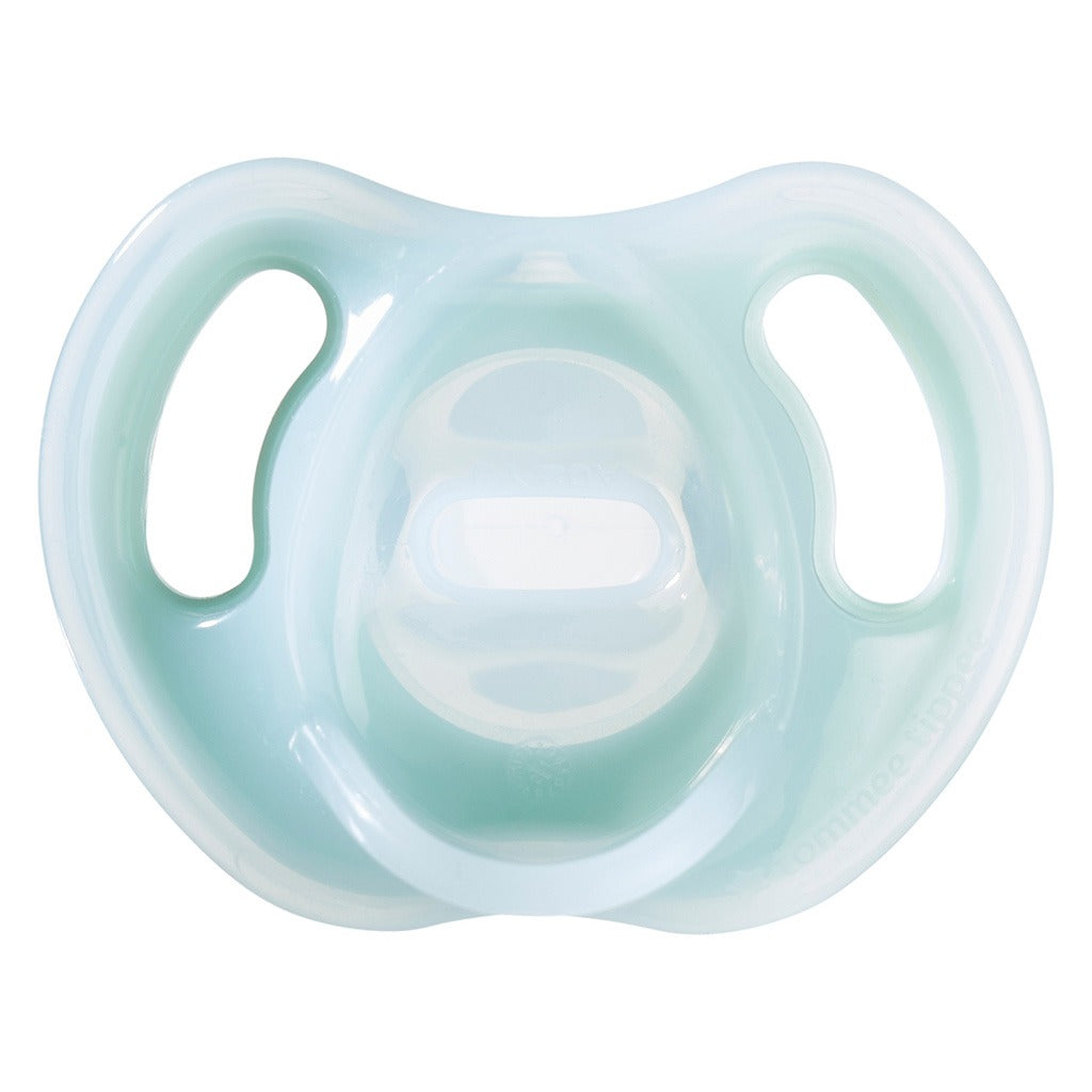 Tommee Tippee Ultralight Super Orthodontic Soft Silicone Baby Soother For 0 To 6 Months - Green/White, Pack of 2’s - Easy Pharmacy LLC