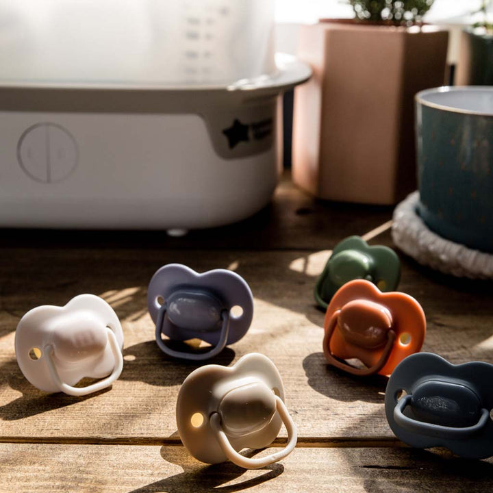 Tommee Tippee Closer To Nature Breast Like Baby Soother For 0-6 Months, Pack of 4's - Easy Pharmacy LLC
